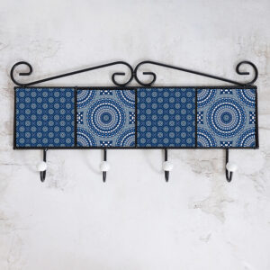 Shwe shwe coat hanger